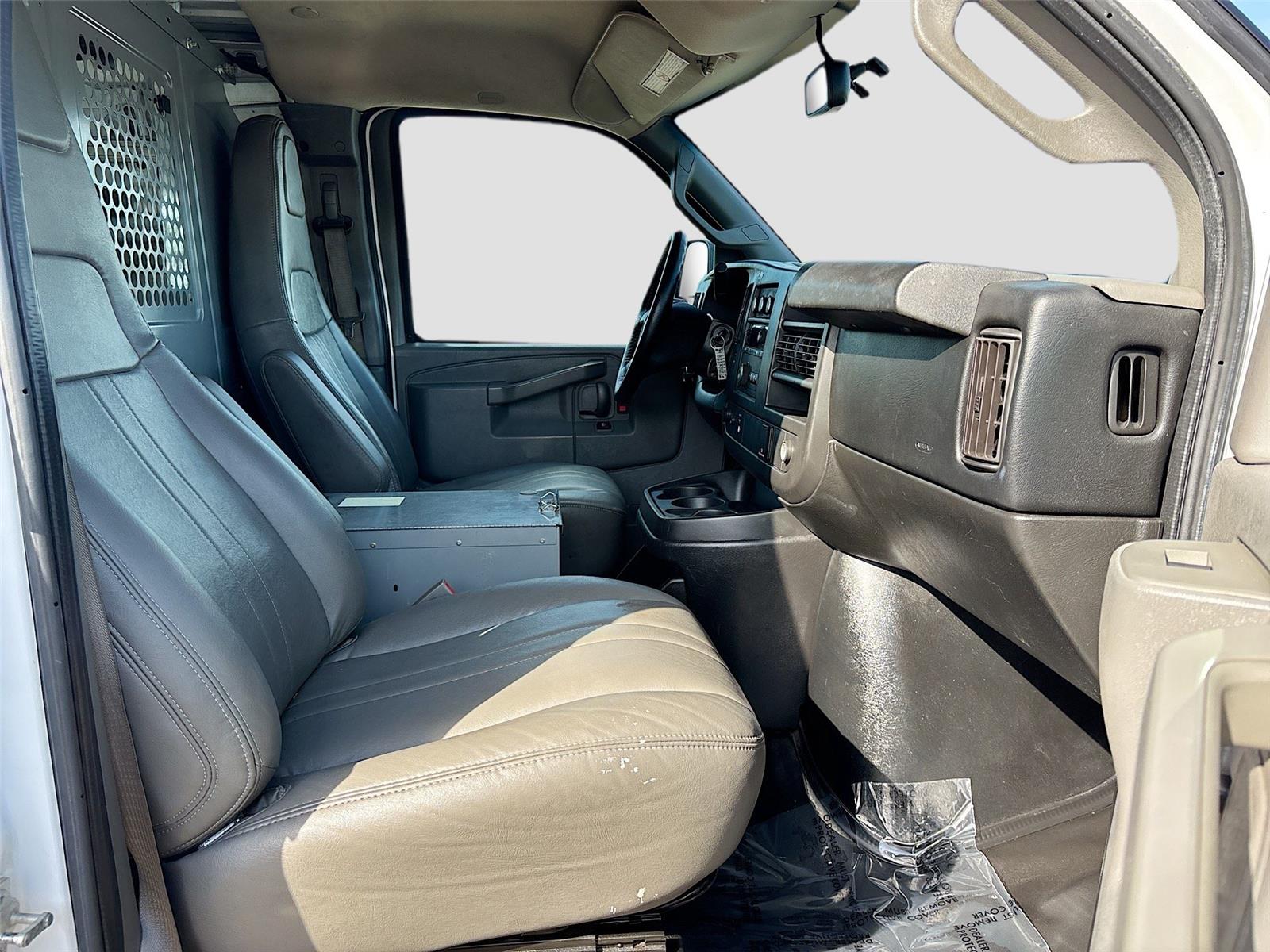 2017 GMC Savana Cargo Van