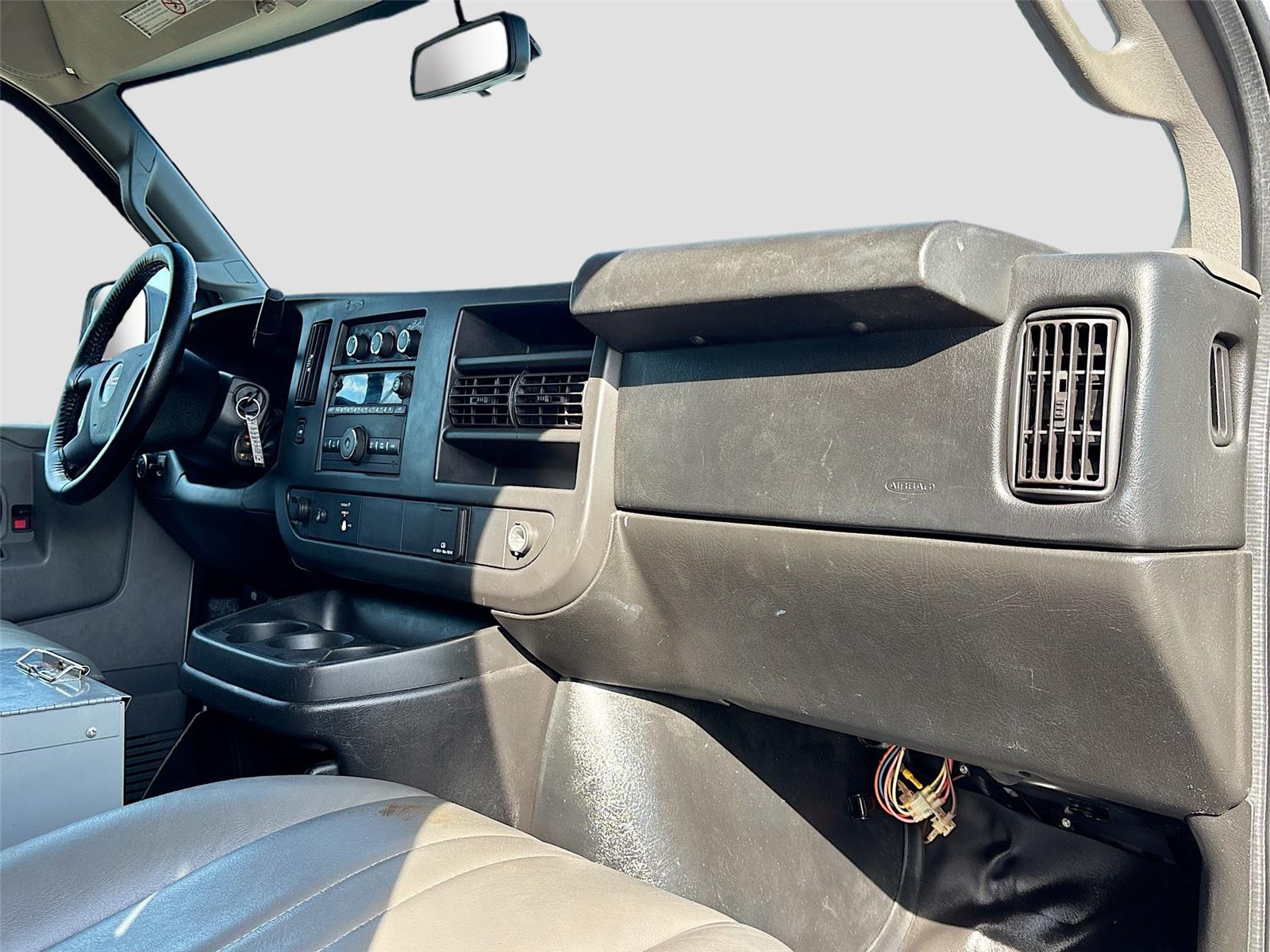 2017 GMC Savana Cargo Van