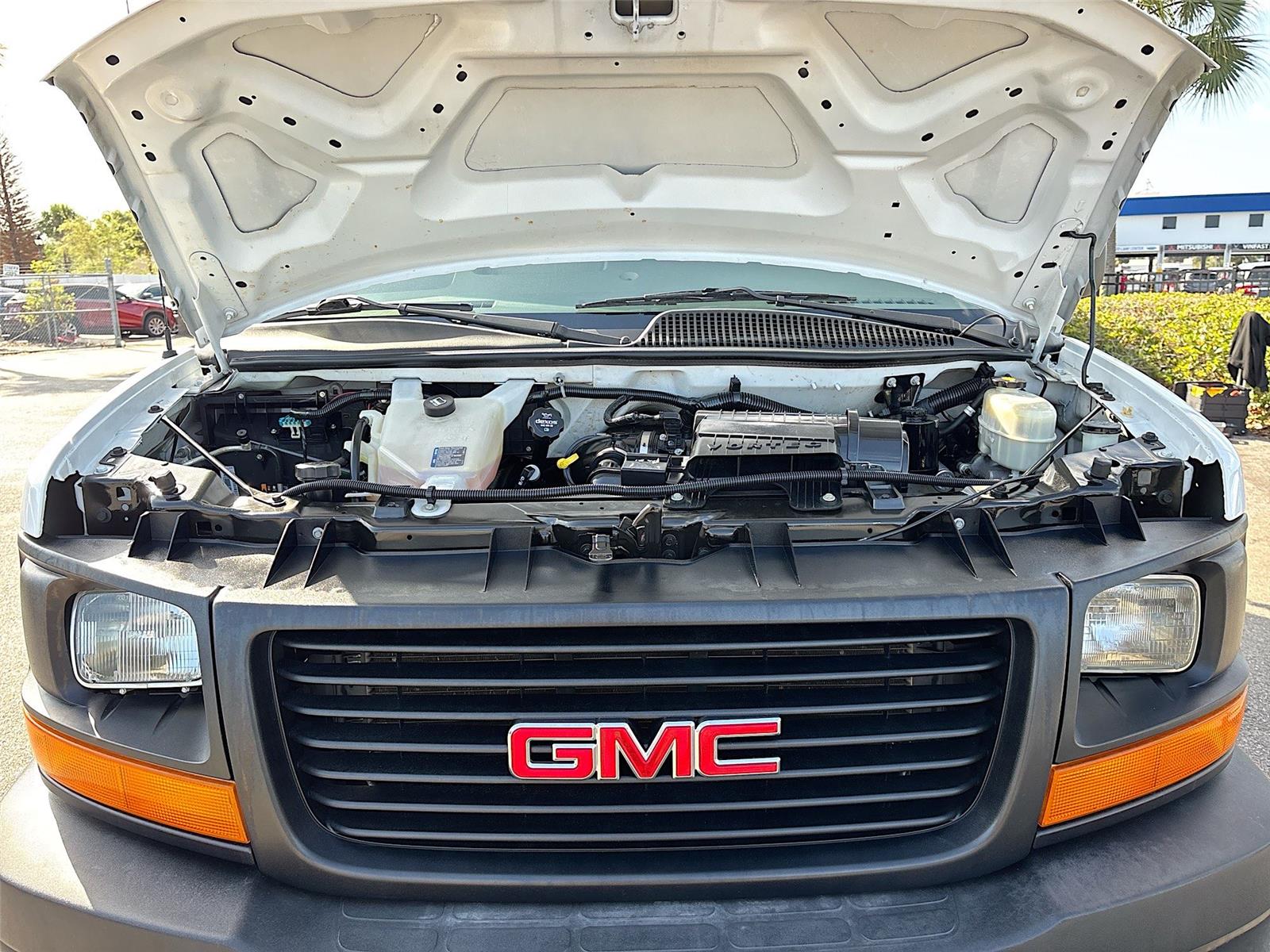 2017 GMC Savana Cargo Van