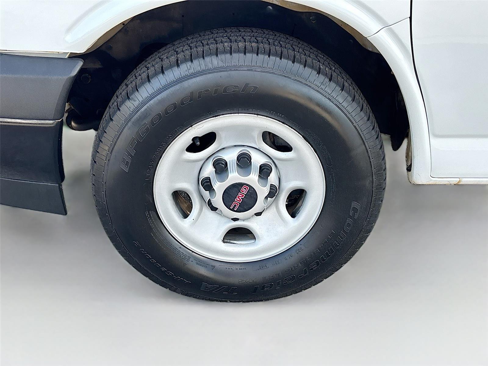 2017 GMC Savana Cargo Van