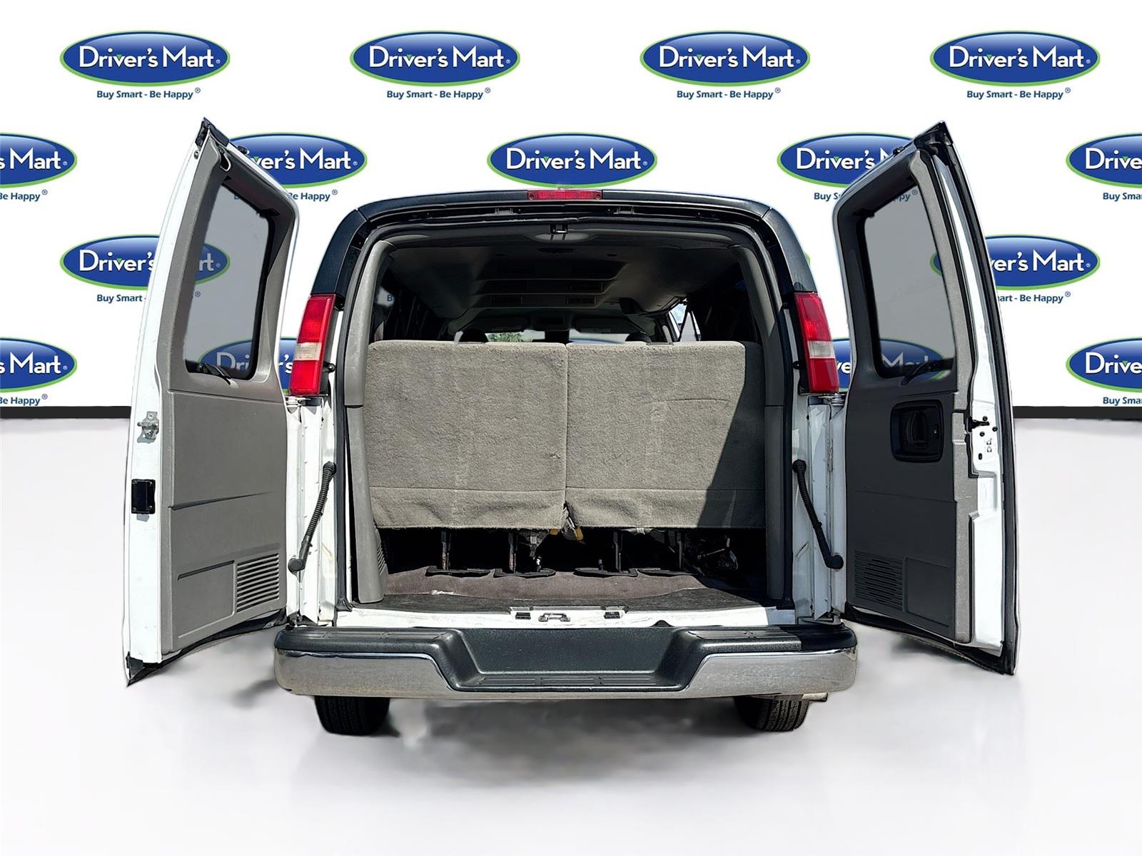 2019 Chevrolet Express Passenger LT