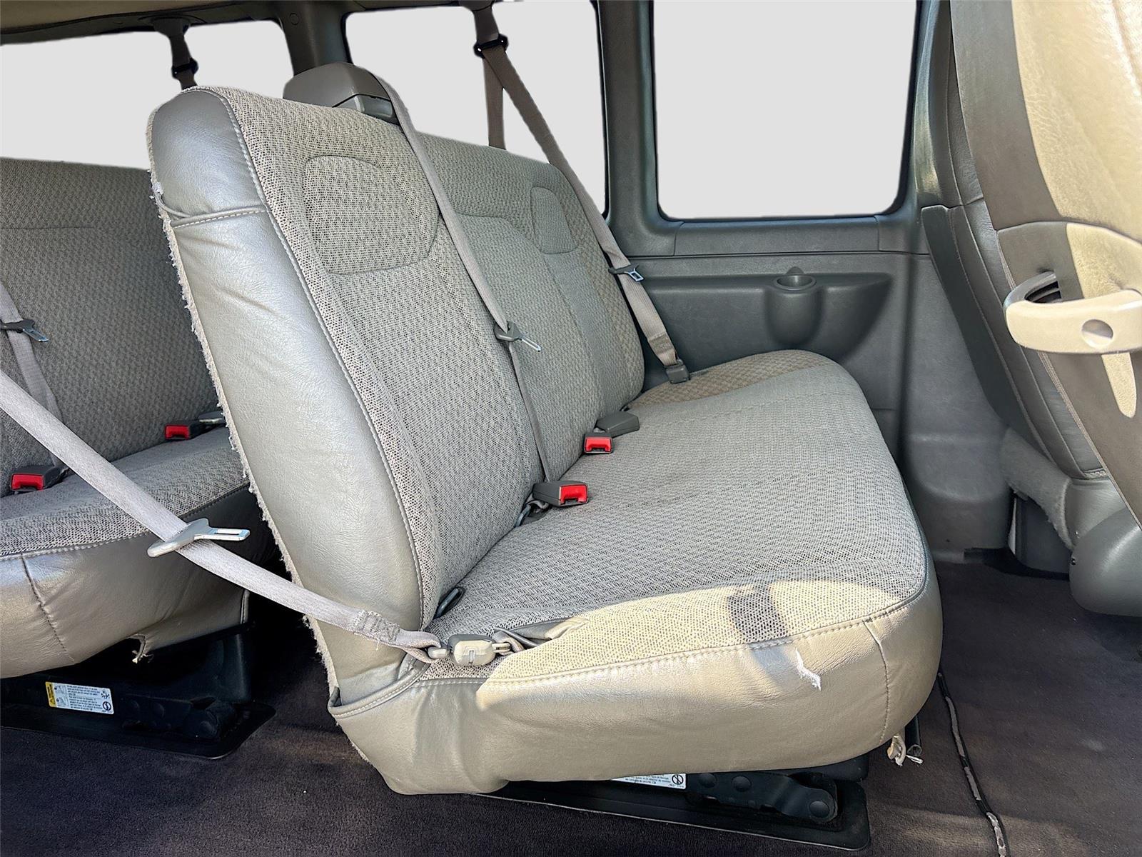 2019 Chevrolet Express Passenger LT