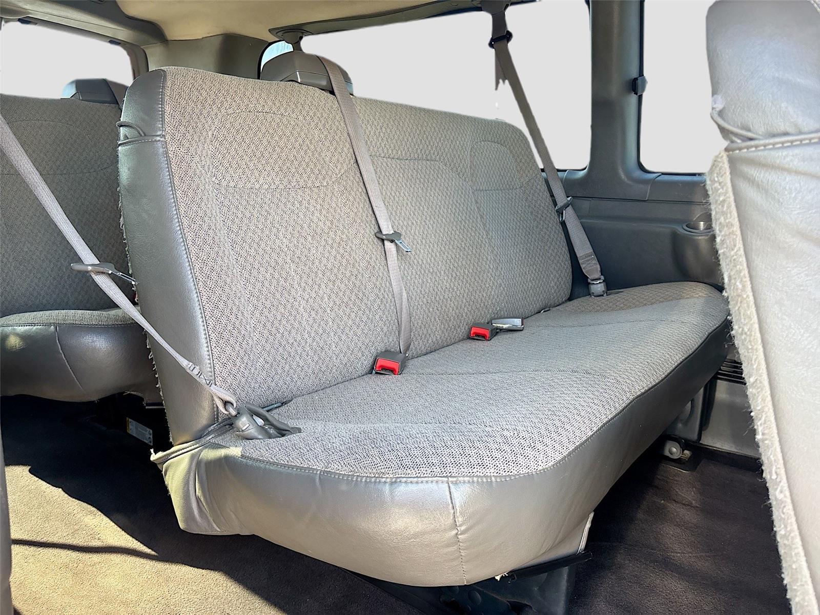 2019 Chevrolet Express Passenger LT