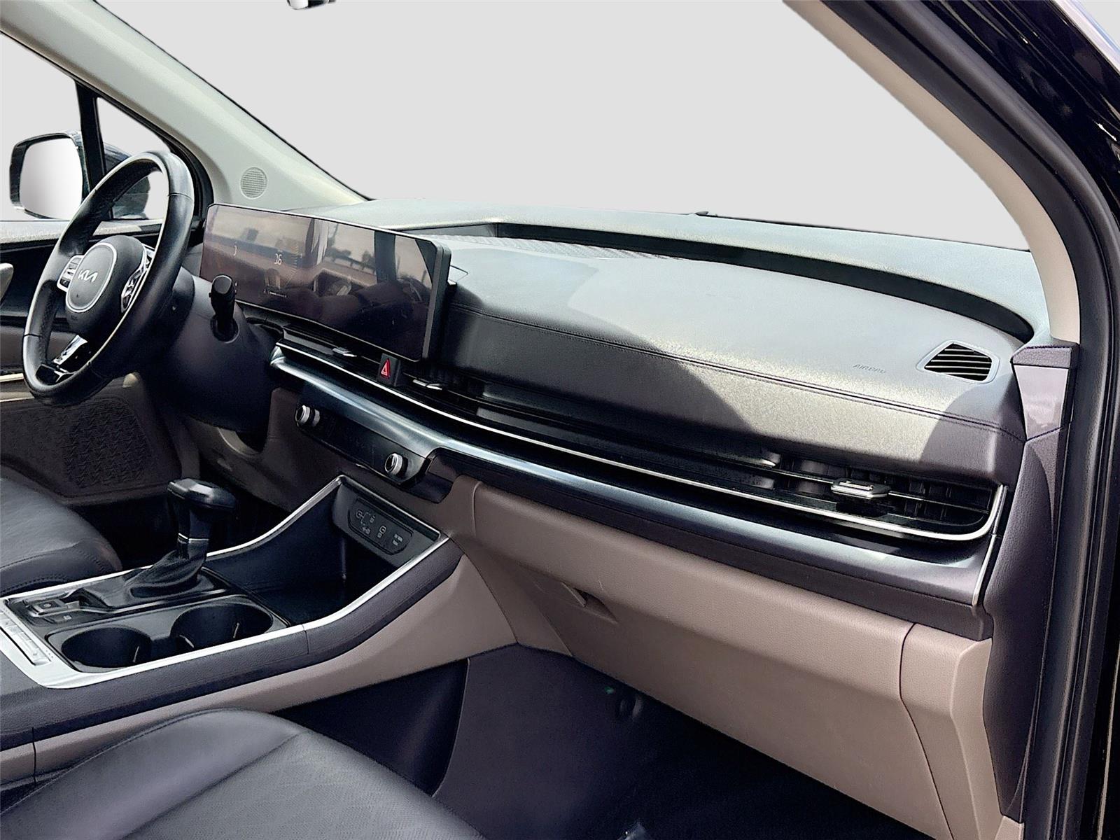 2025 Kia Carnival LXS