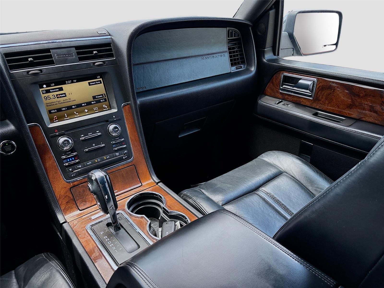 2016 Lincoln Navigator L Select