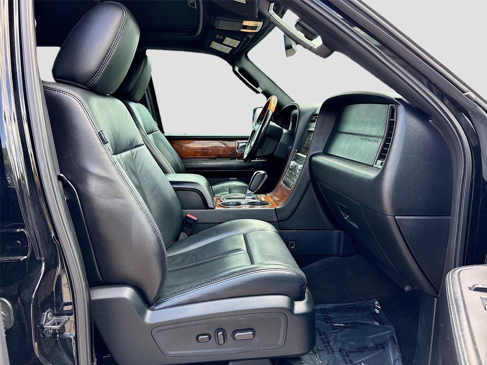 2016 Lincoln Navigator L Select