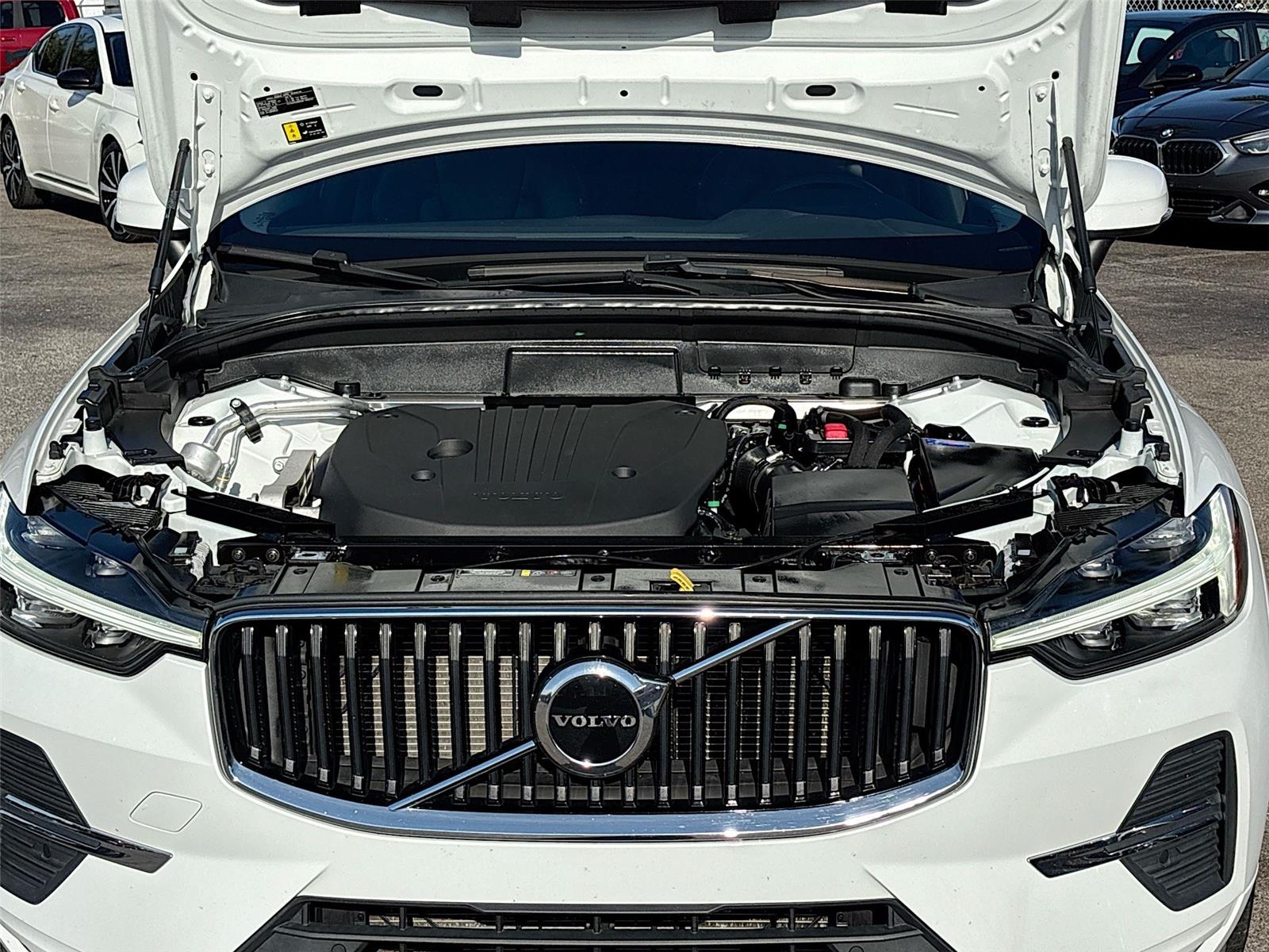 2022 Volvo XC60 Momentum