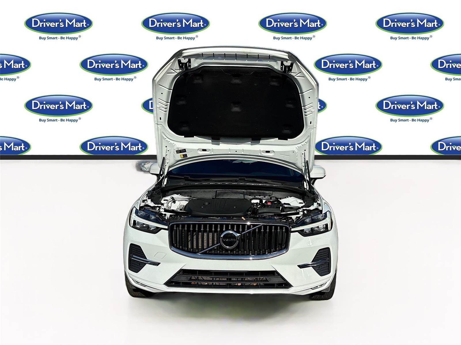 2022 Volvo XC60 Momentum