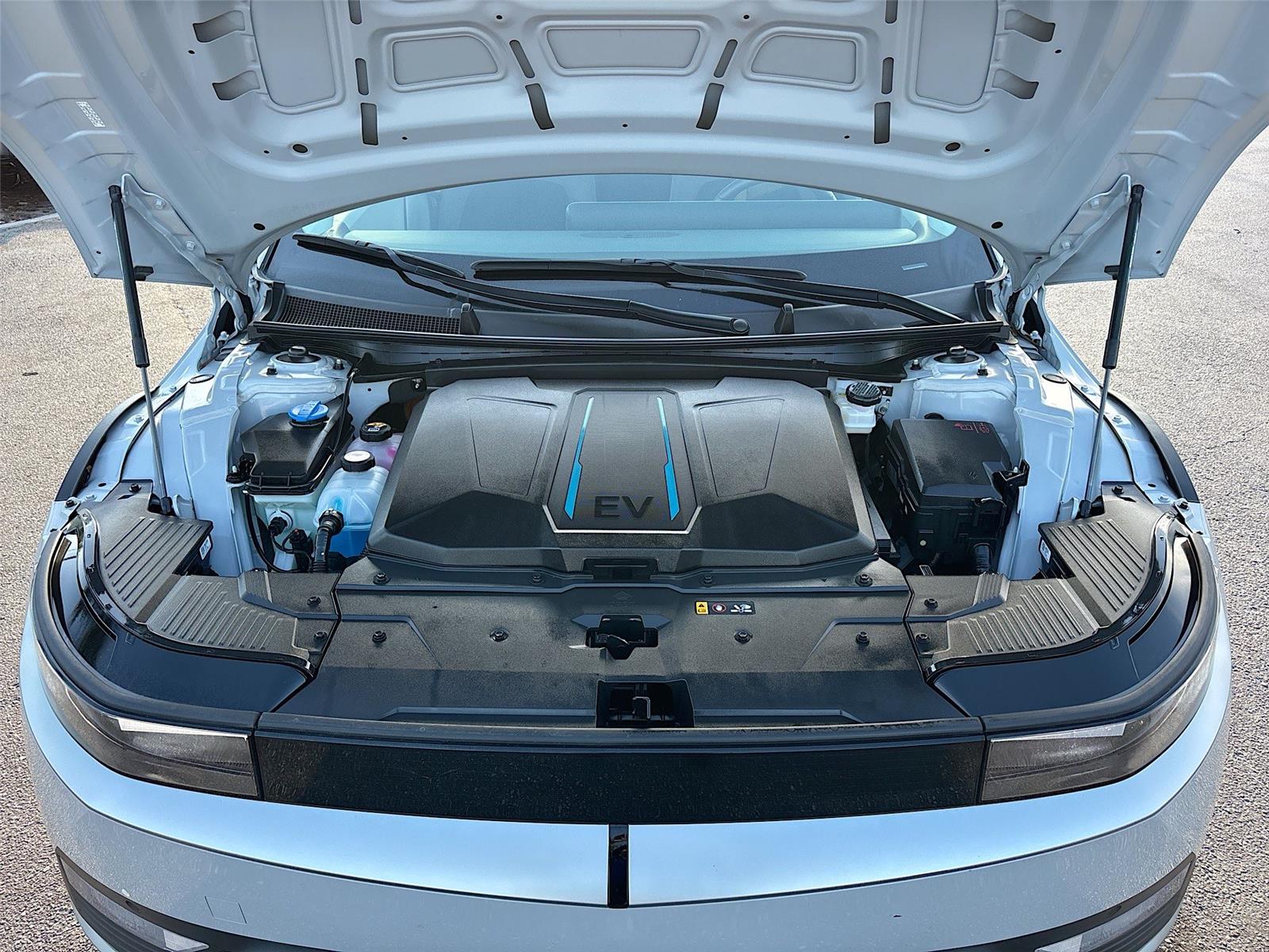 2024 Hyundai IONIQ 5 SEL