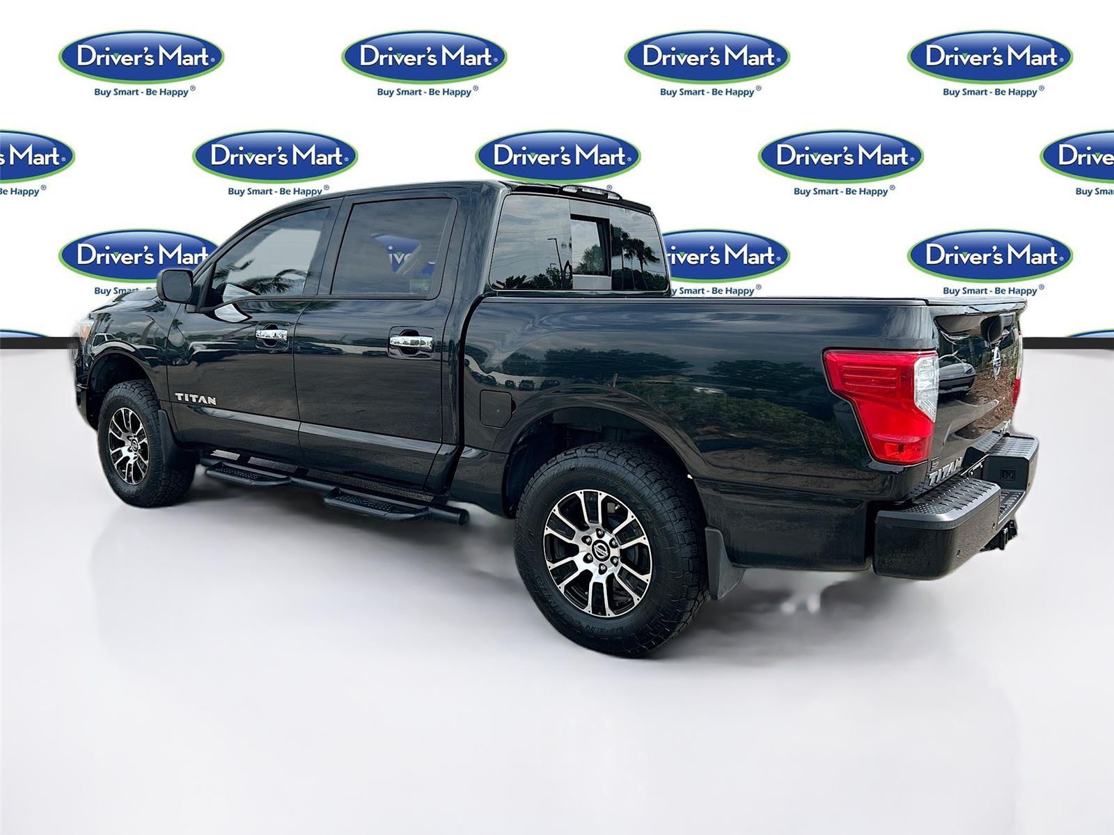 2021 Nissan Titan SV