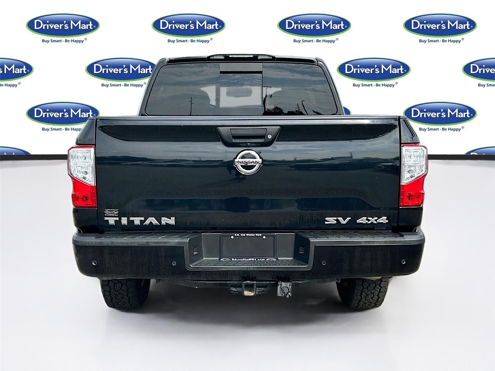 2021 Nissan Titan SV
