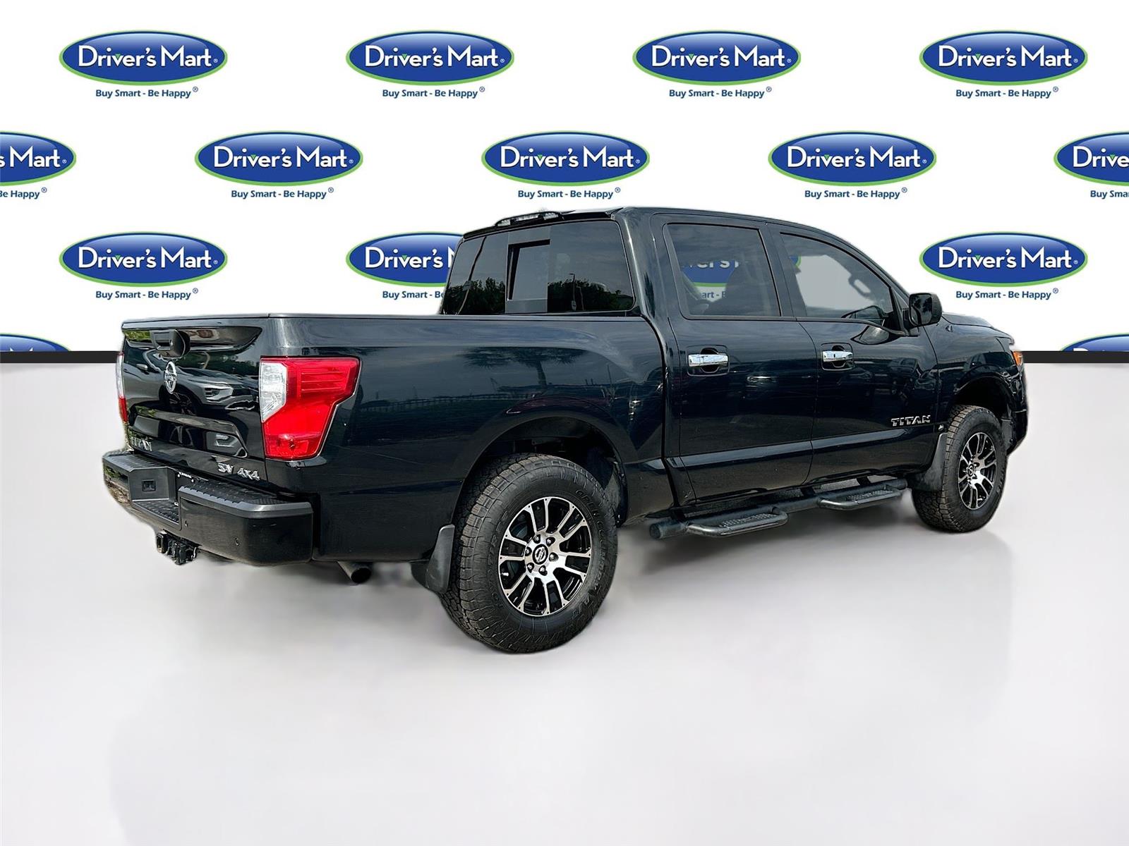 2021 Nissan Titan SV