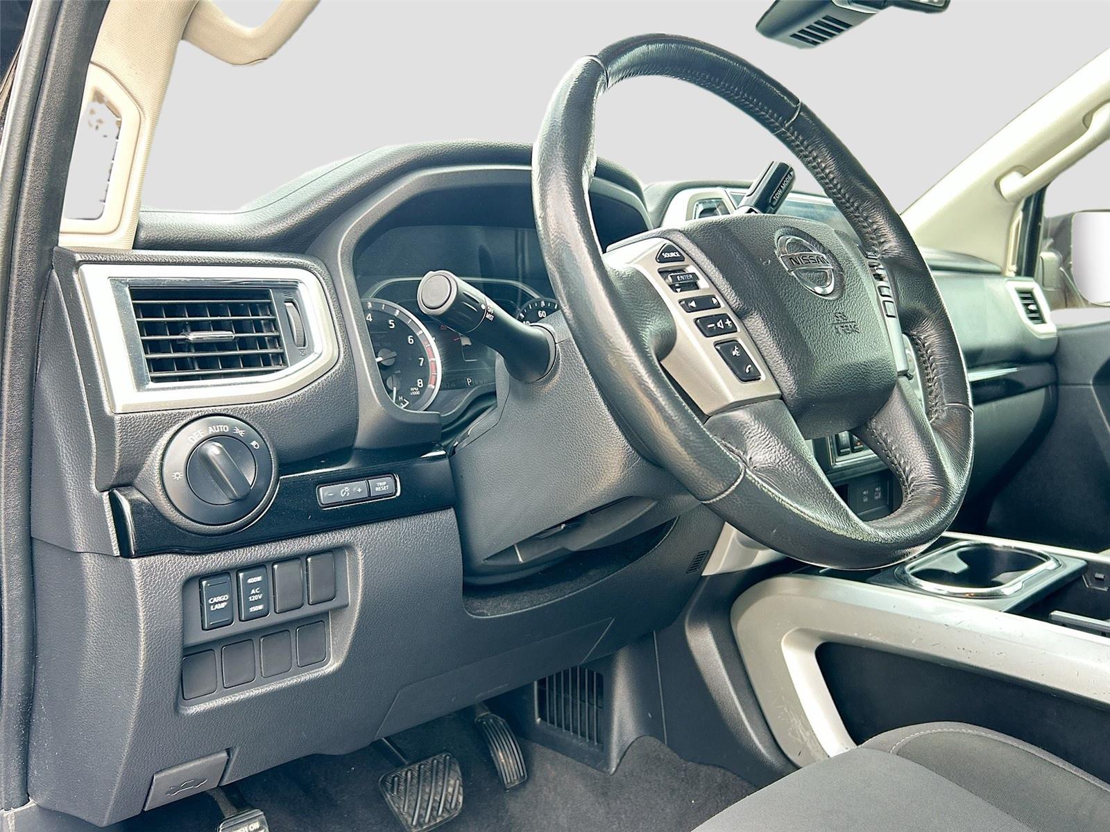 2021 Nissan Titan SV