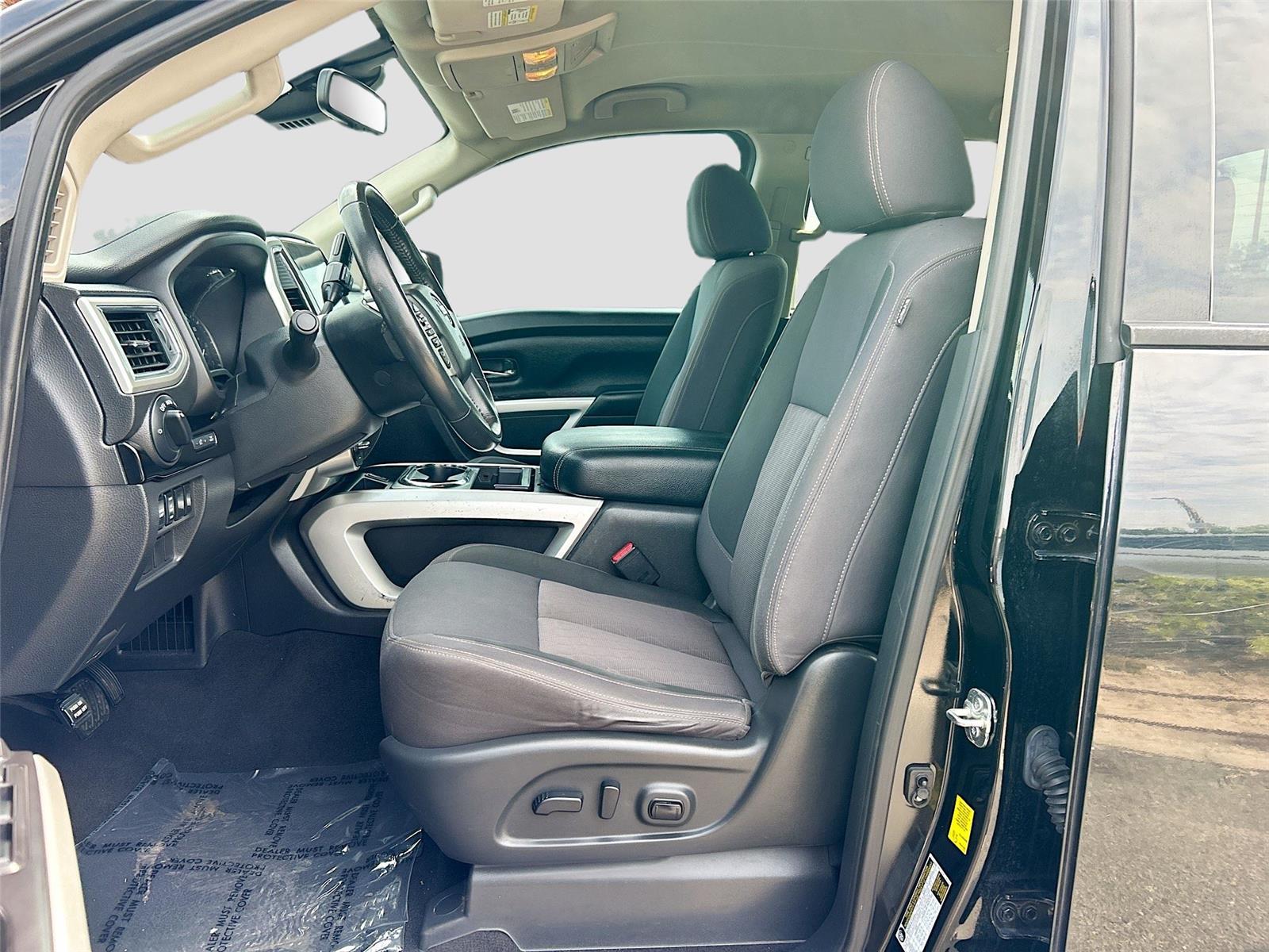 2021 Nissan Titan SV