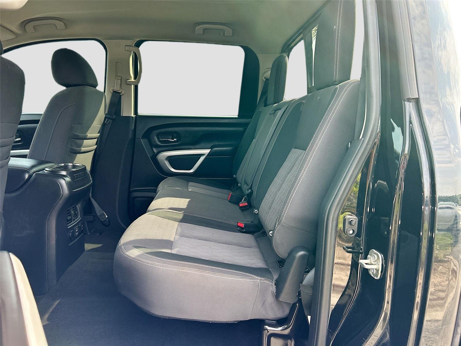 2021 Nissan Titan SV