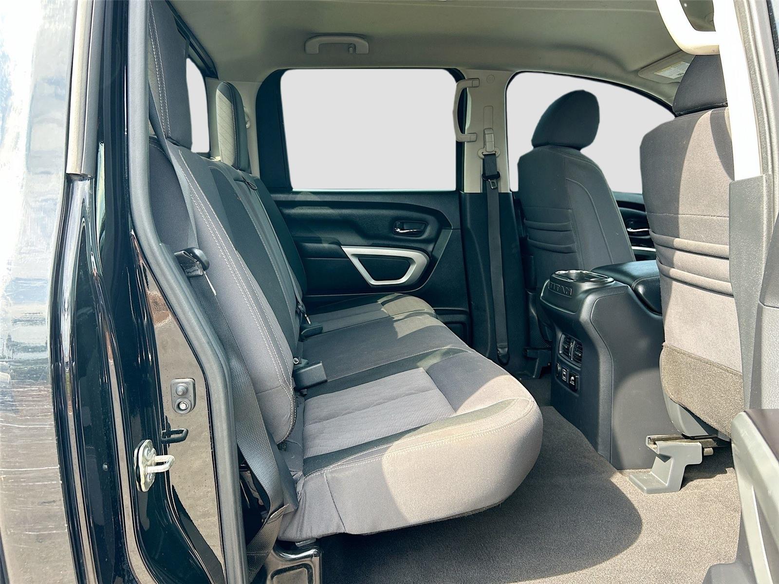 2021 Nissan Titan SV