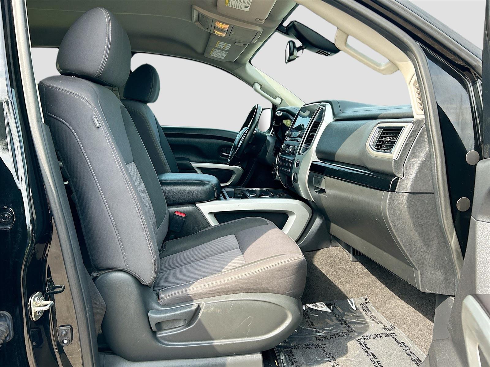2021 Nissan Titan SV