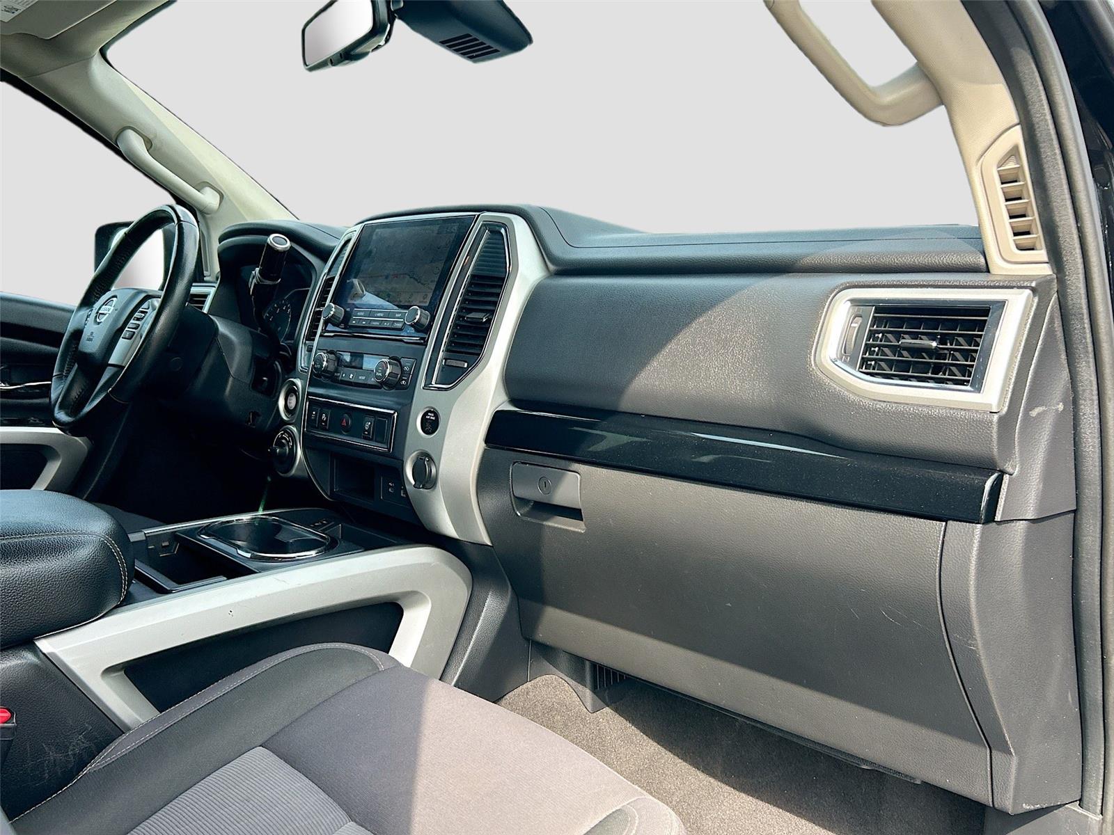 2021 Nissan Titan SV