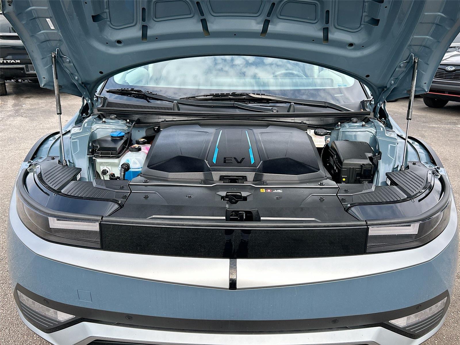 2024 Hyundai IONIQ 5 SEL