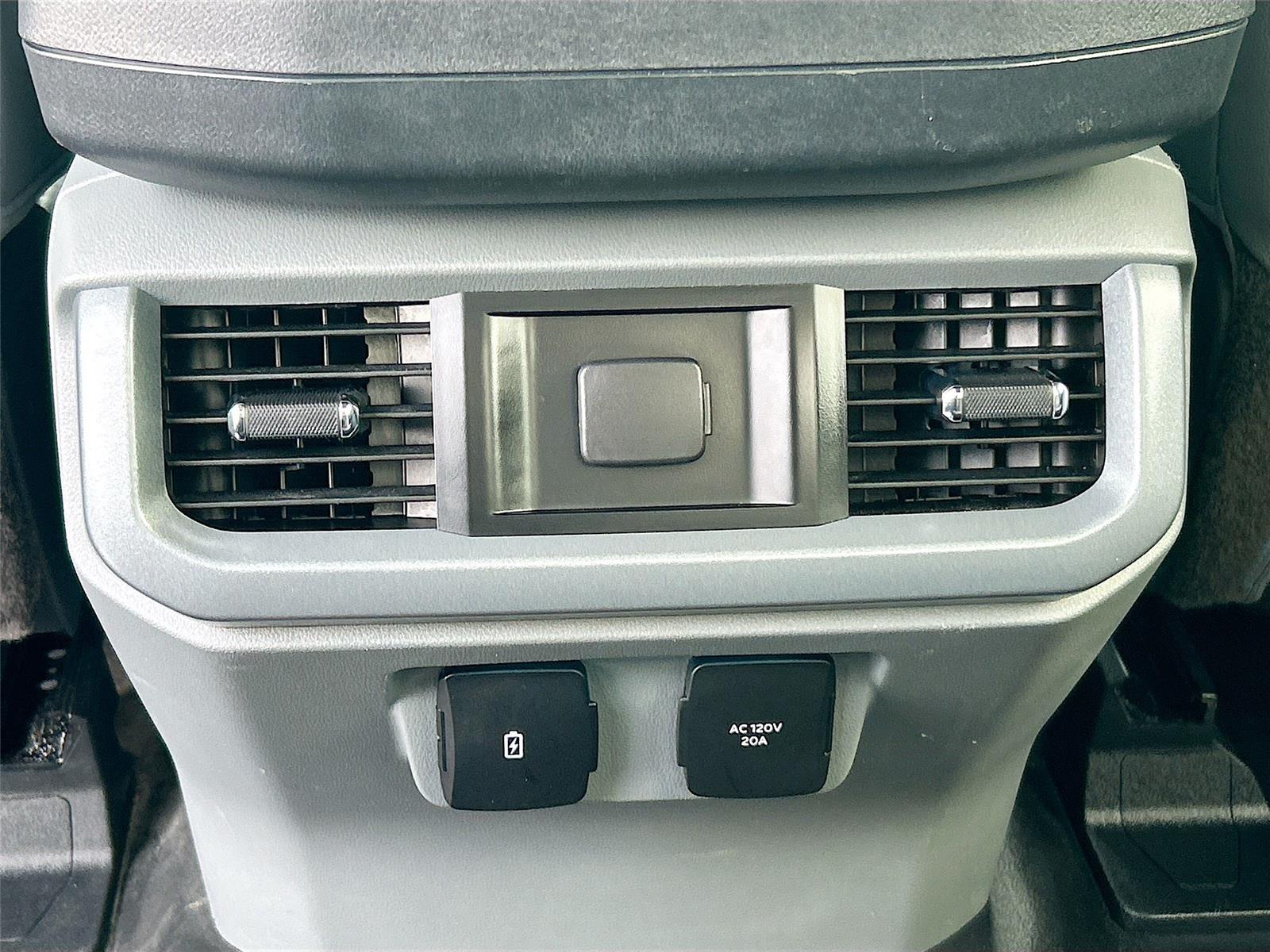 2023 Ford F-150 Lightning Pro