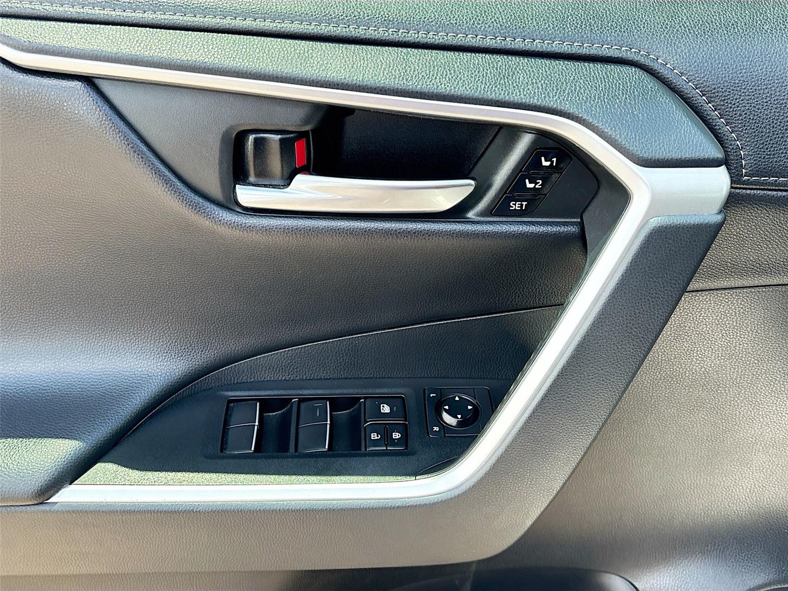 2019 Toyota RAV4 Hybrid Limited