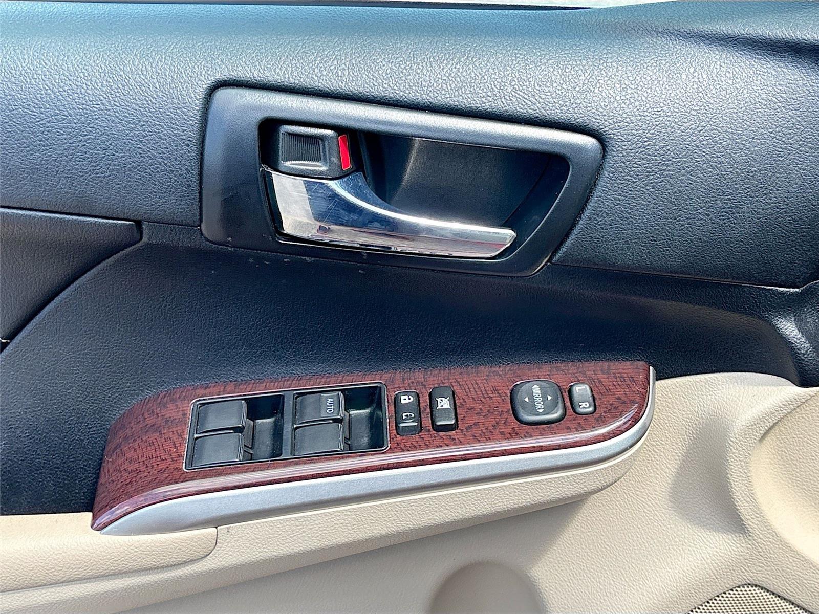 2013 Toyota Camry XLE V6