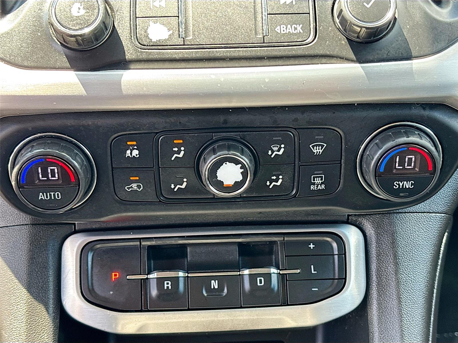 2021 GMC Acadia SLT