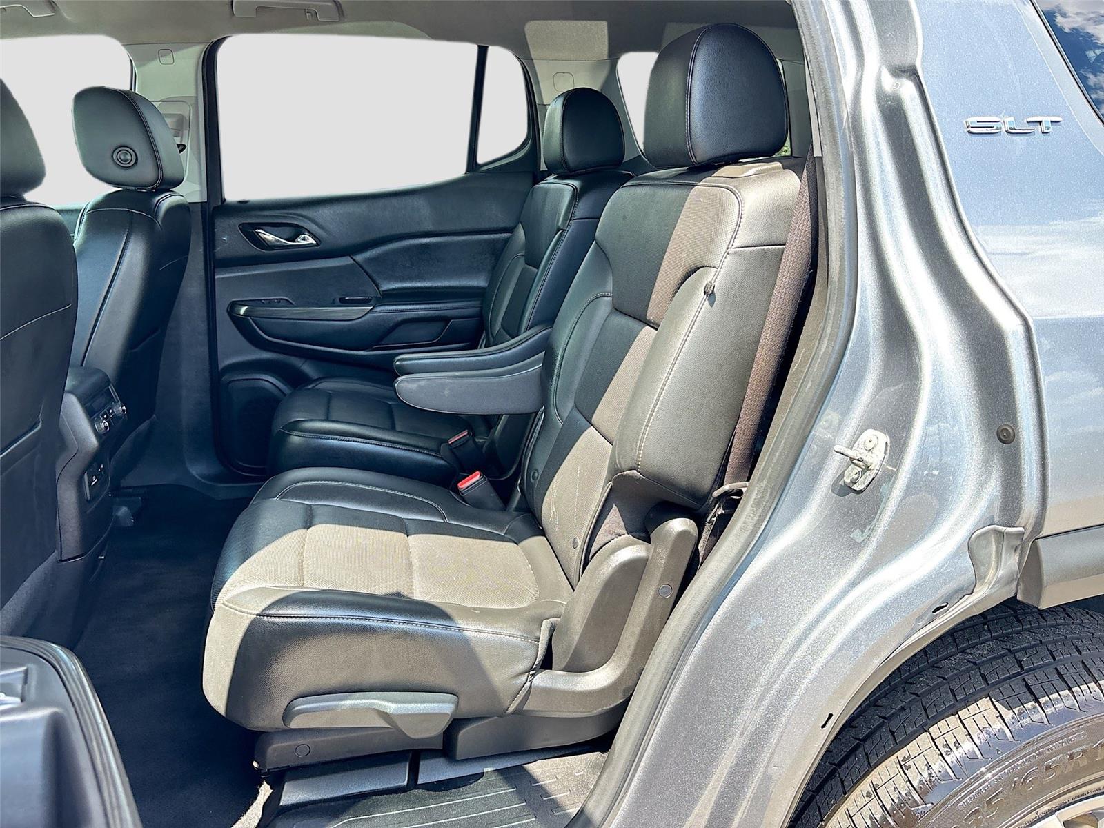 2021 GMC Acadia SLT