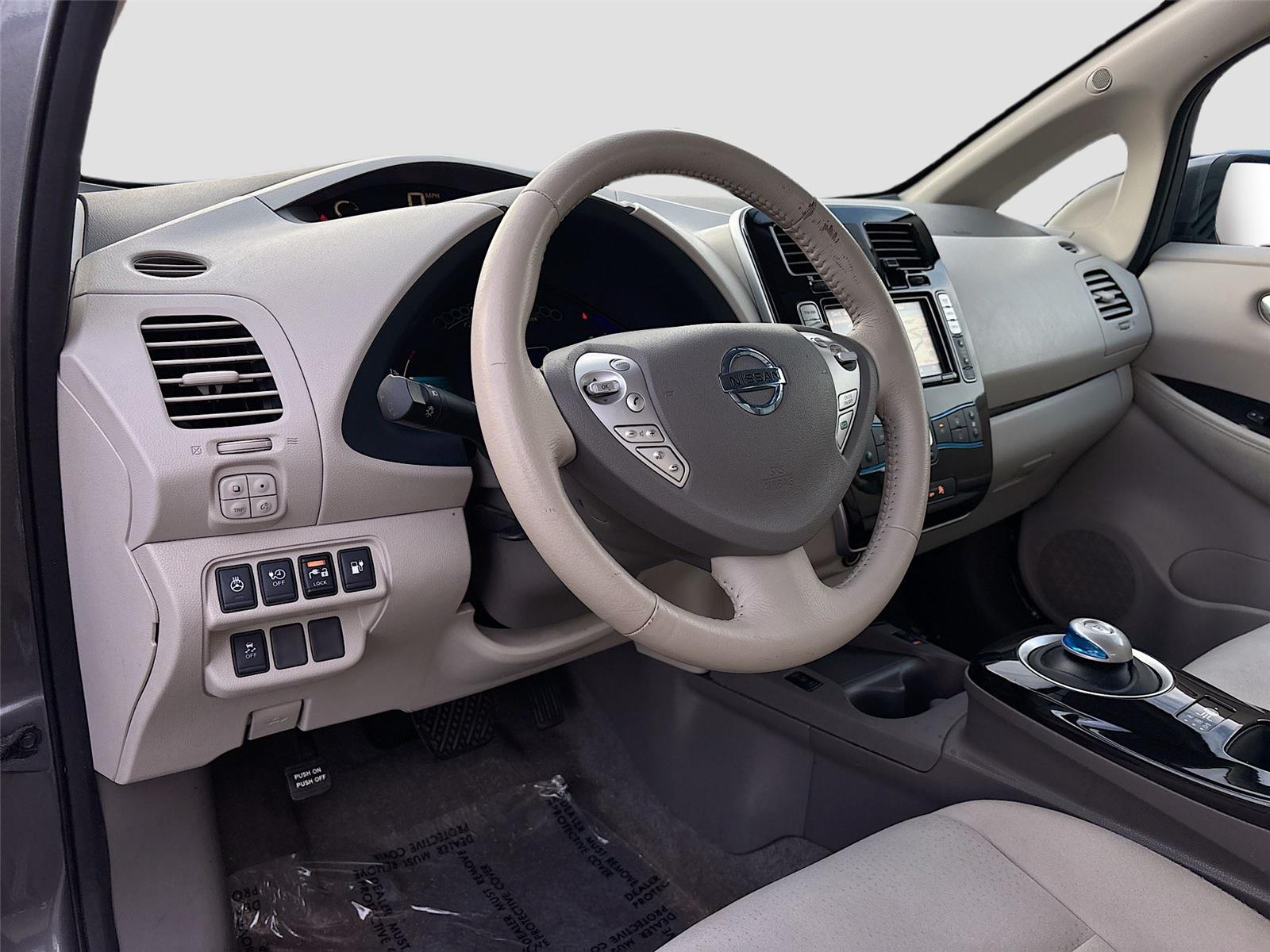 2016 Nissan LEAF SV