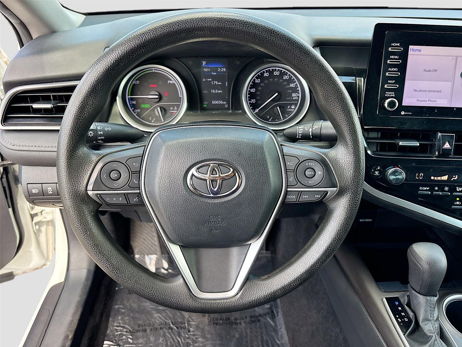 2022 Toyota Camry Hybrid LE