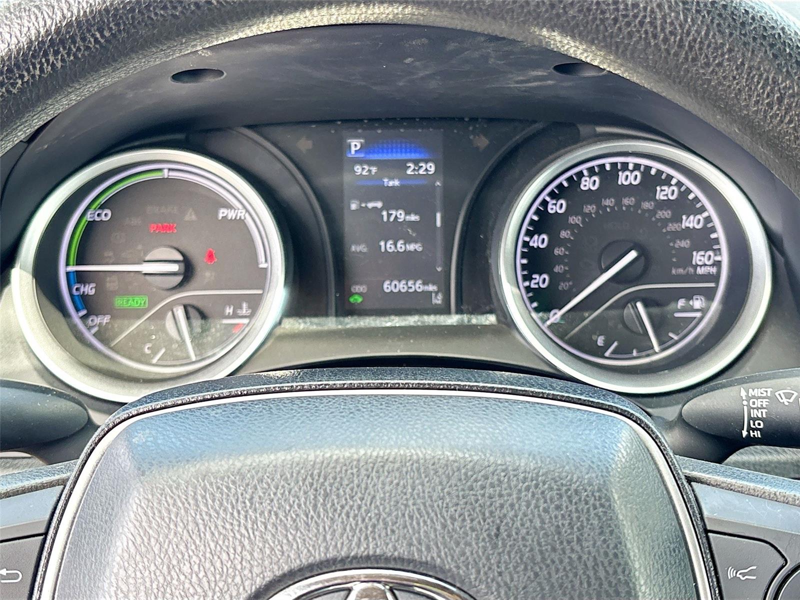 2022 Toyota Camry Hybrid LE