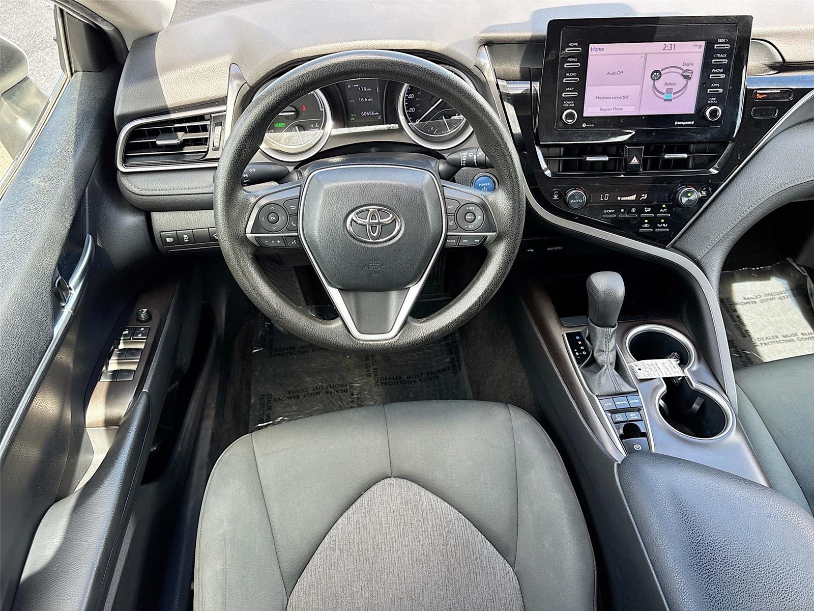 2022 Toyota Camry Hybrid LE