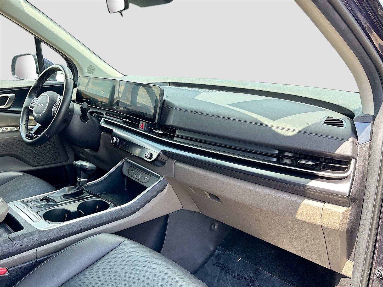 2025 Kia Carnival LXS