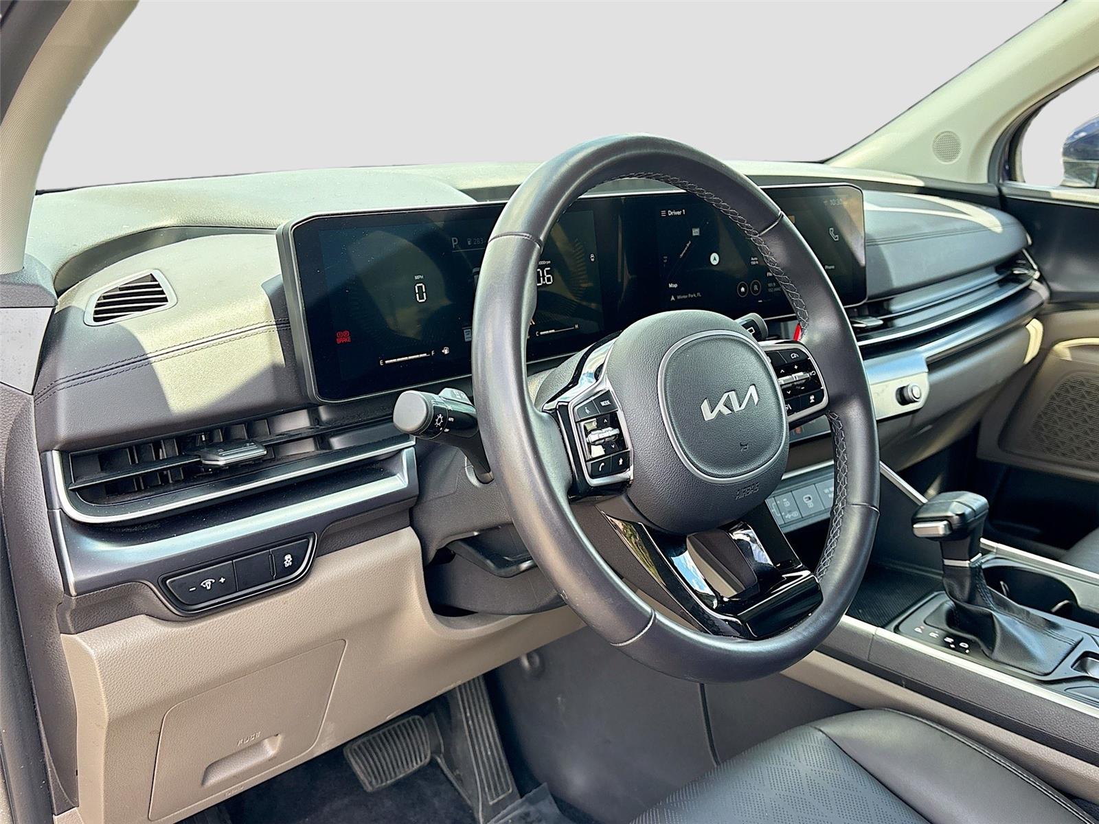 2025 Kia Carnival LXS
