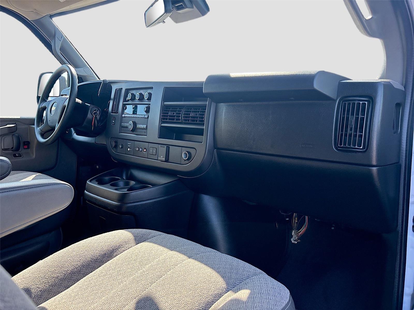 2020 Chevrolet Express Passenger LT