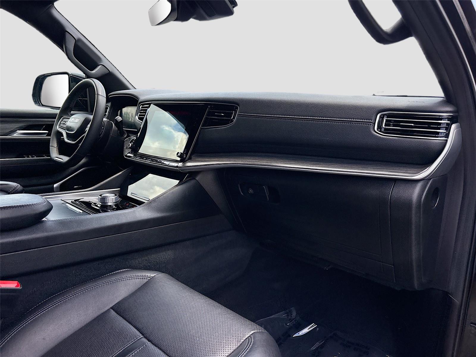 2024 Jeep Wagoneer L Series II