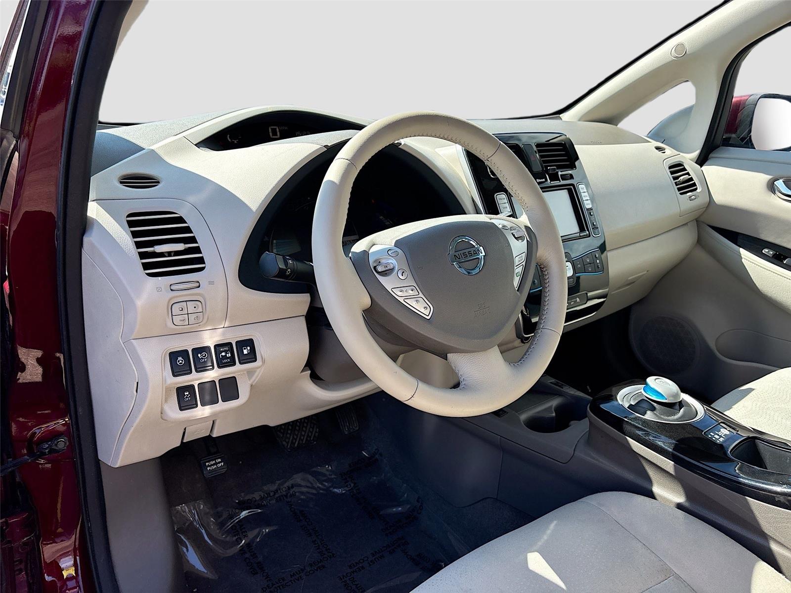 2016 Nissan LEAF SV
