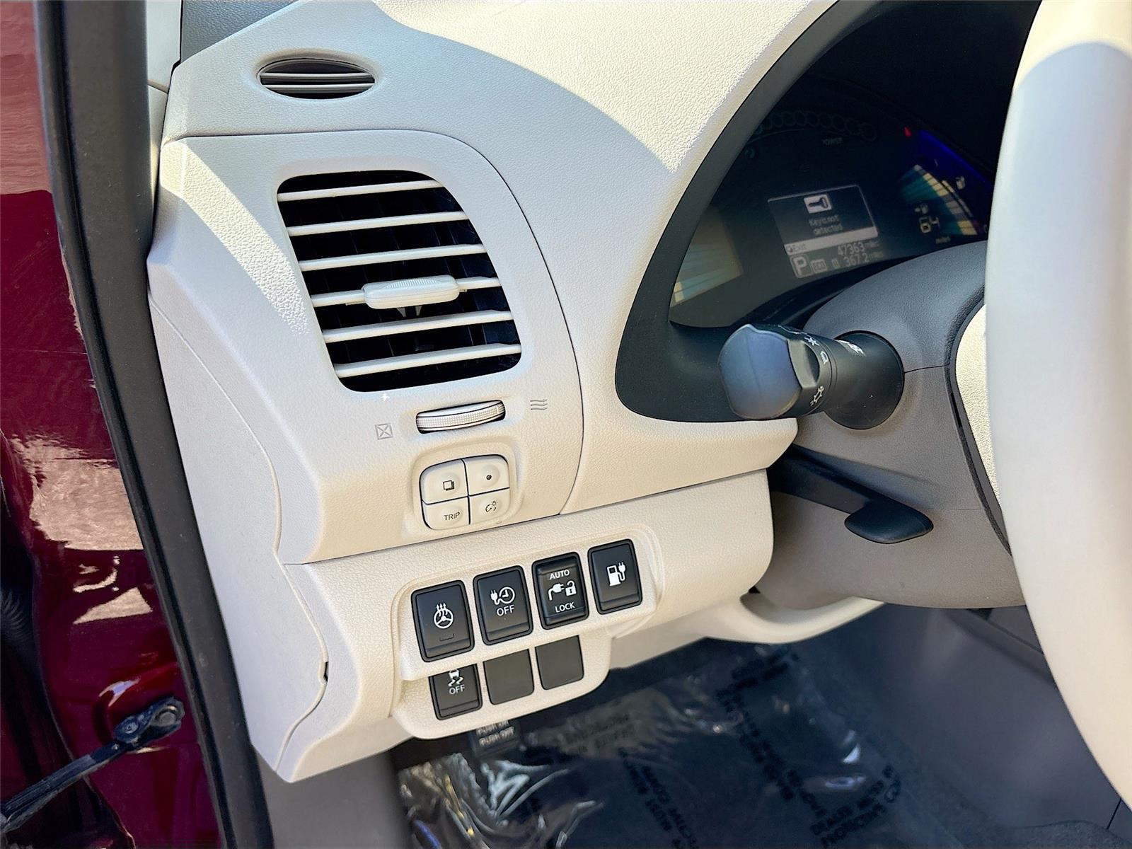 2016 Nissan LEAF SV
