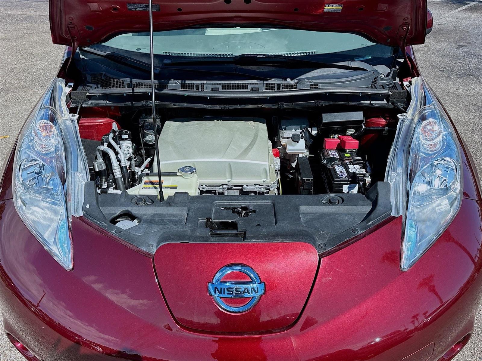 2016 Nissan LEAF SV