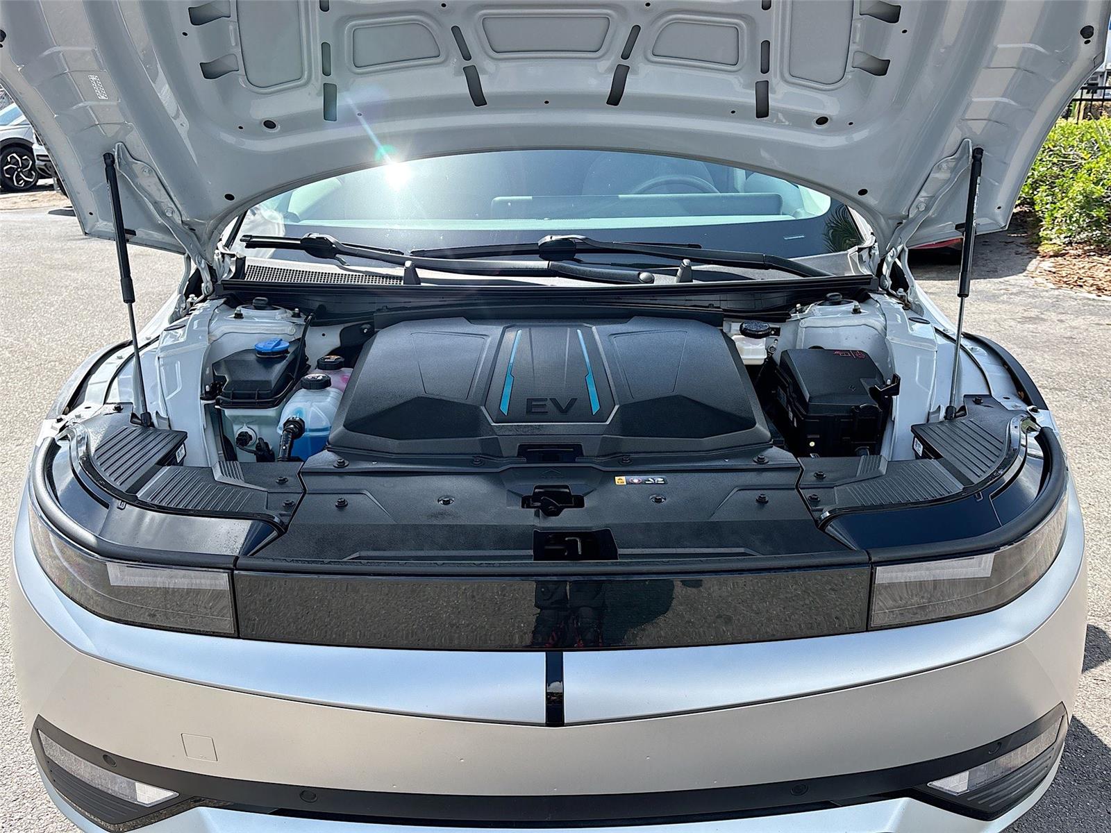 2024 Hyundai IONIQ 5 SEL