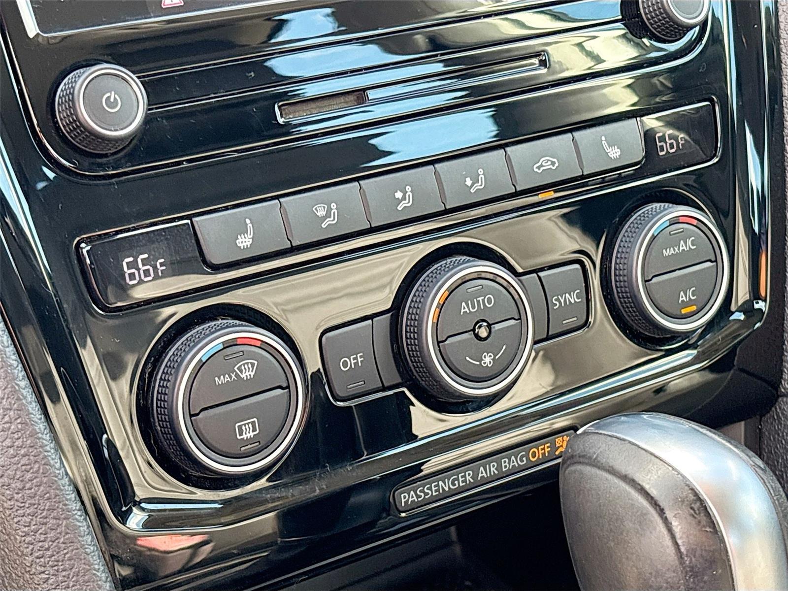 2020 Volkswagen Passat 2.0T R-Line