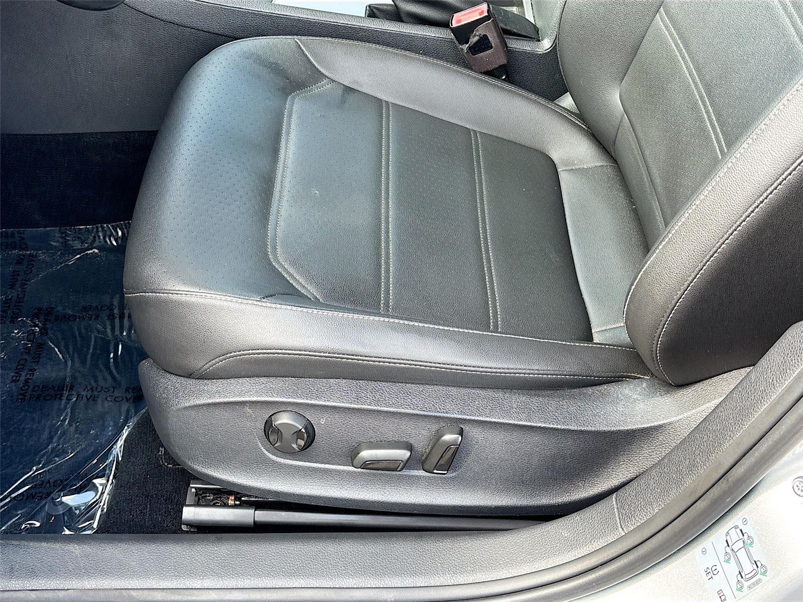2020 Volkswagen Passat 2.0T R-Line