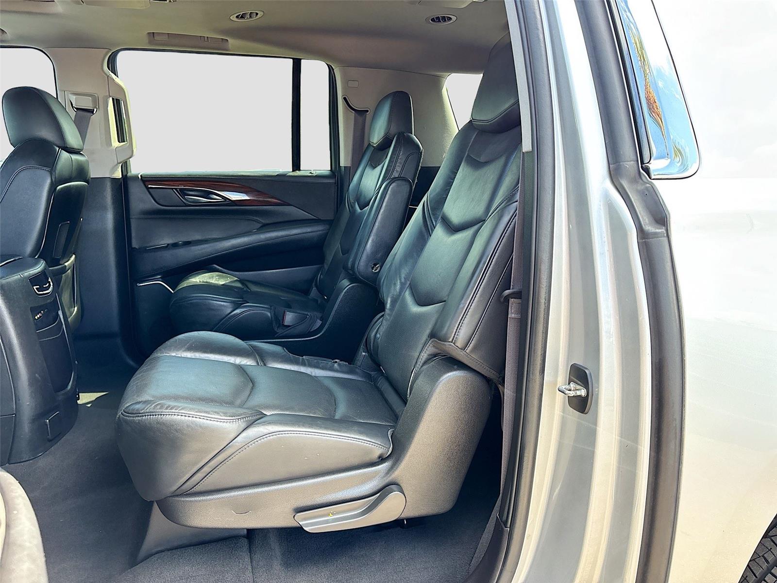 2015 Cadillac Escalade ESV Luxury