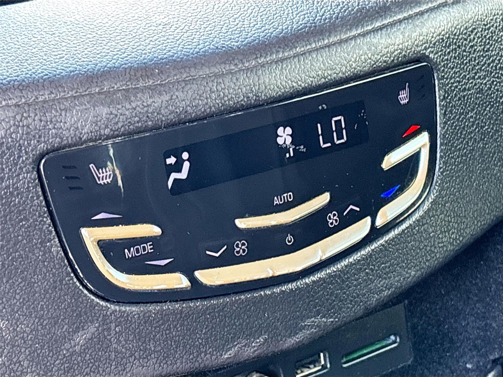 2015 Cadillac Escalade ESV Luxury