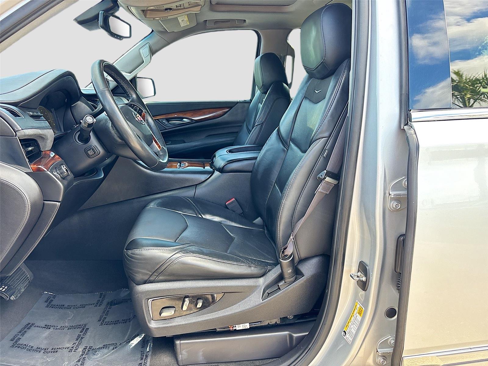 2015 Cadillac Escalade ESV Luxury