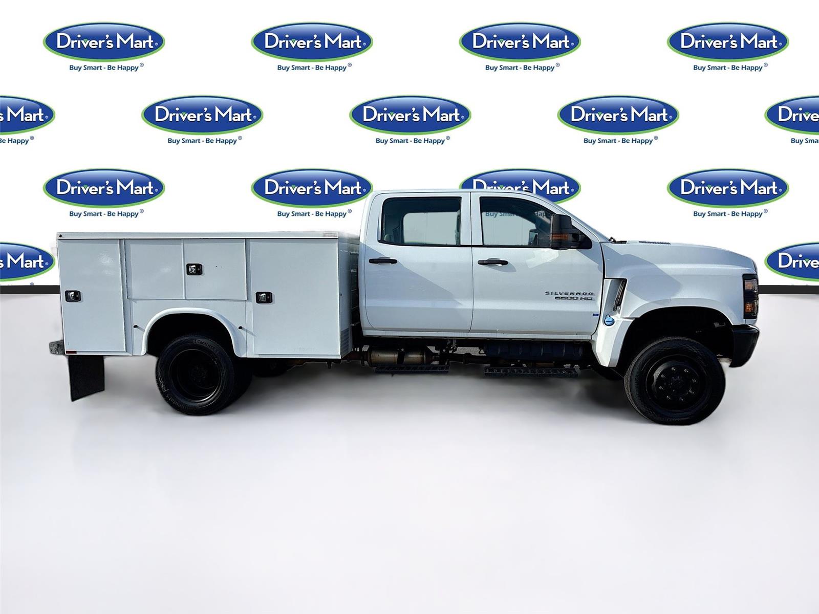 2022 Chevrolet Silverado 5500HD Work Truck