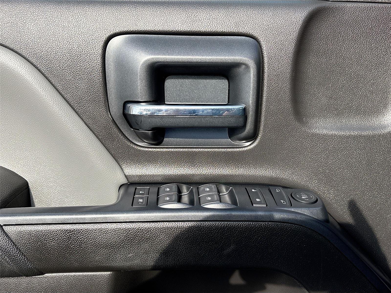 2022 Chevrolet Silverado 5500HD Work Truck