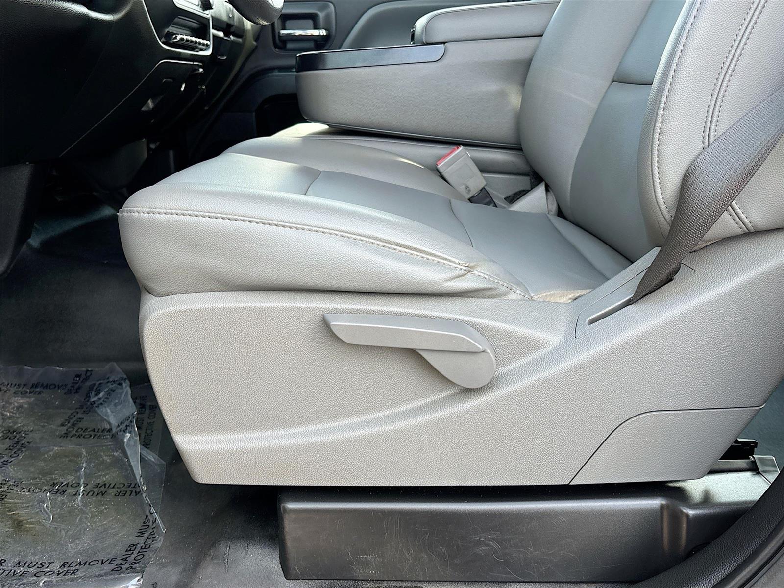 2022 Chevrolet Silverado 5500HD Work Truck