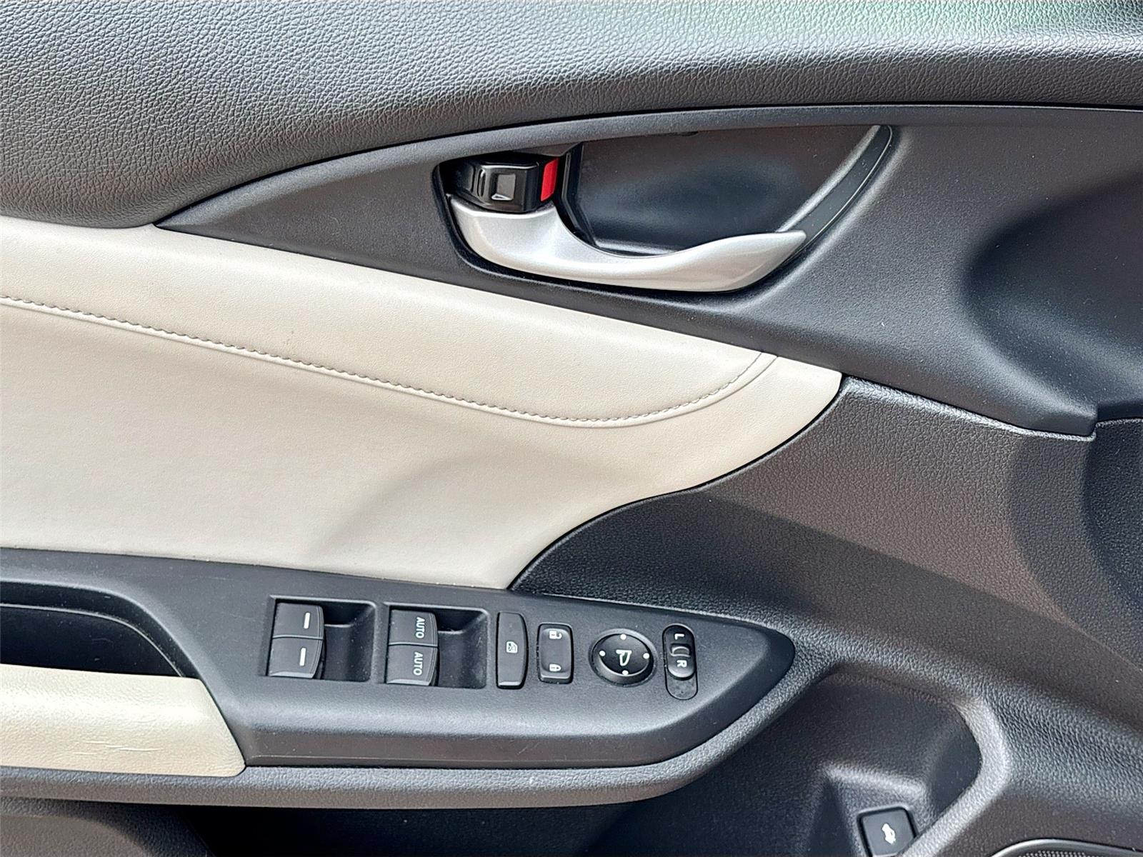 2019 Honda Insight Touring