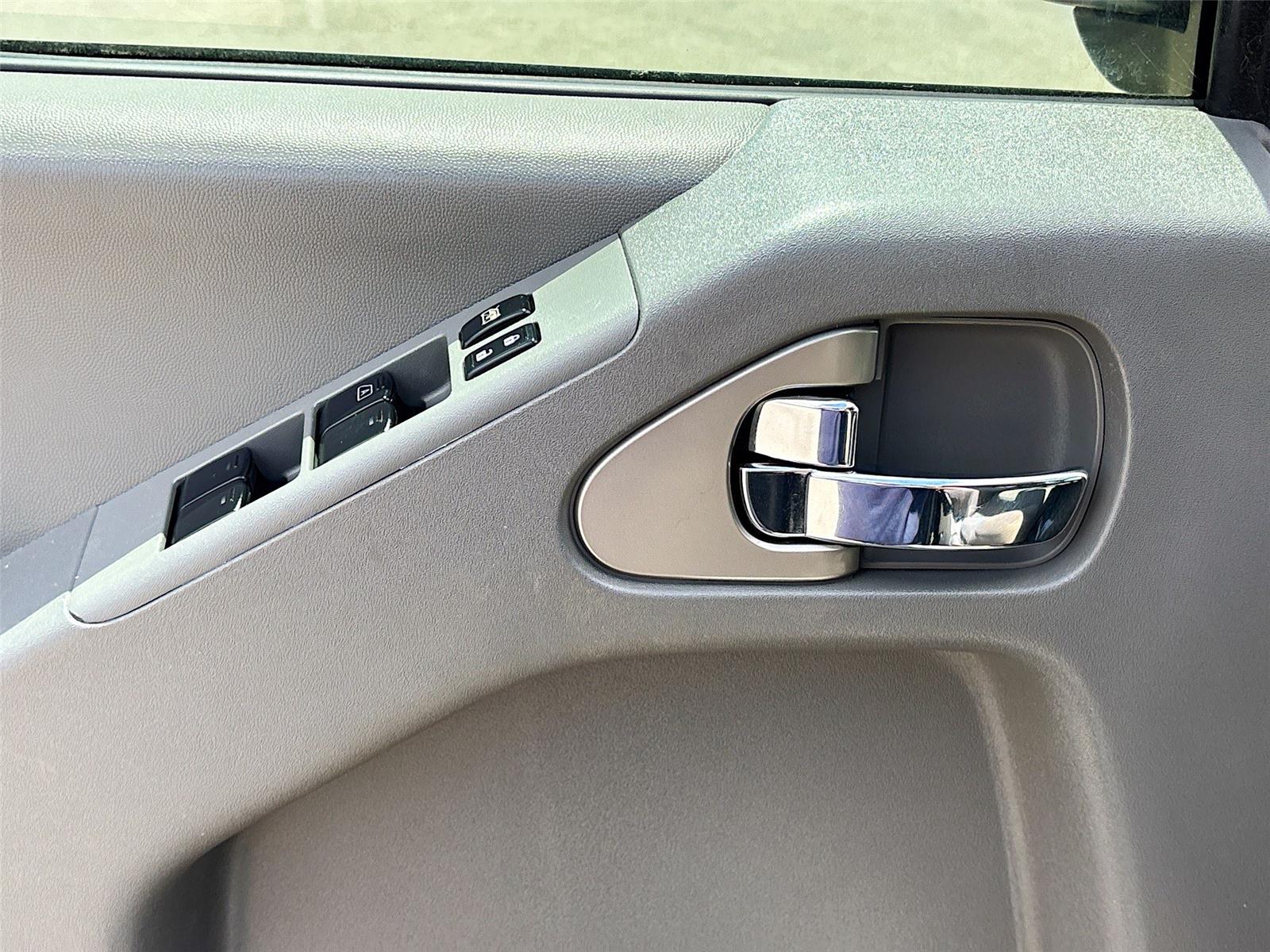 2018 Nissan Frontier SV V6